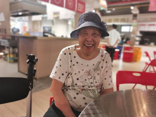 龙坤投资 被Lady Gaga带红的新加坡“小贩中心”，在虹口曲阳社区有了“沪版”